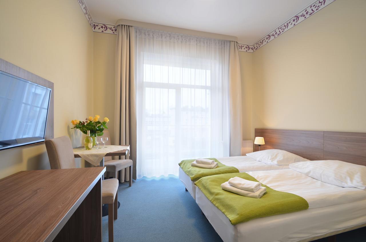 Hotel Zorza Kolobrzeg Exterior photo